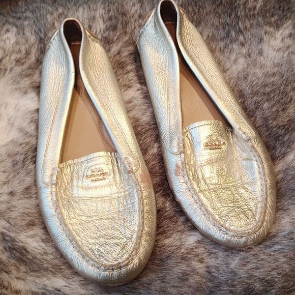 Coach  Amber gold leather loafers - Picture 1 of 14